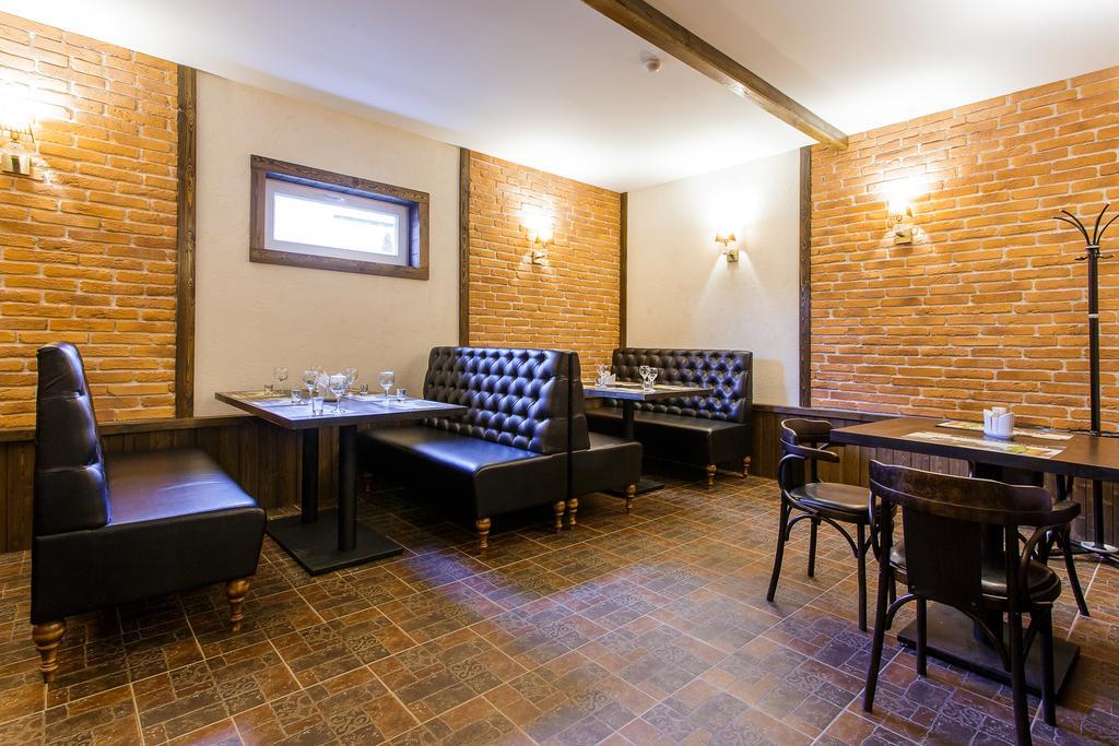 Mini-Hotel La Menska 明斯克 外观 照片